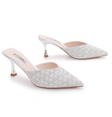 Elegant mid-heeled slippers...