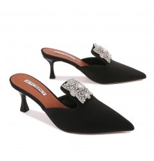 Luxurious low-heeled mules...