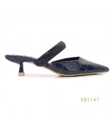 Luxurious low-heeled mules