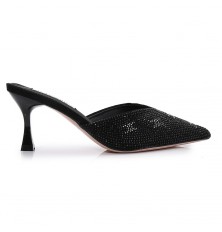 Pointed-toe medium heeled...