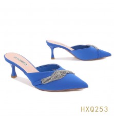 Women's low-heeled mules