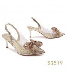 Transparent slingback pumps...