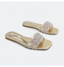 Chic clear slide slippers...