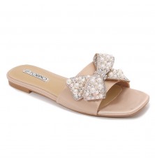 Luxurious slide sandals...