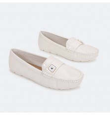 comfort shoes with elegant...