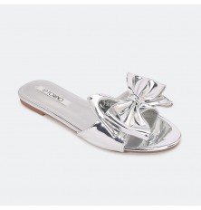 Patent leather slipper...