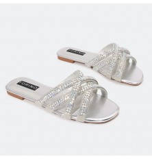 slipper with strass straps