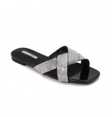 Comfy women's slide...