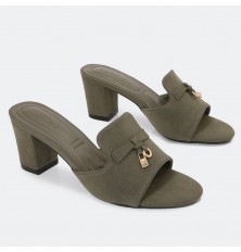 ZXQ1696 chamois trend heels