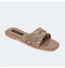 ZX2886 flat sandals with an...