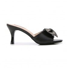 Heel slippers decorated...