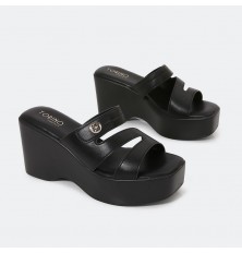 OR588  wedge heel slippers...