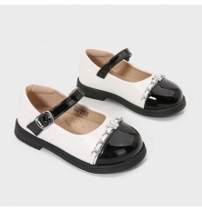 KGSM902 حذاء بناتي كلاسيكي...