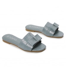 Unique girls shoes...