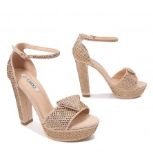 Platform shoes fully...