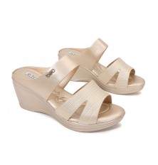 Chic women's wedge slippers...