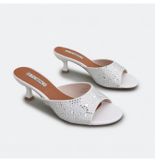 Shiny open-toe low-heeled...