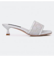 HXQG18 Slippers a small...