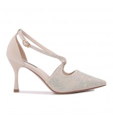 حذاء مغلق فخم بمقدمة مدببة...