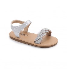 Open-toe stylish girls...