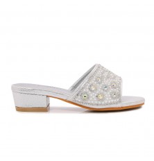 صندل بناتي شيك مزين باللآلئ