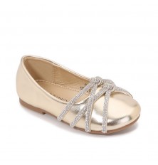 حذاء للبنات سهل الارتداء...