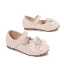حذاء ماري جين مميز مزين بفراشة
