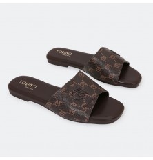 OX3041 Flat slippers with a...