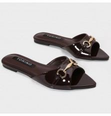 ZX2816 Flat sandals with a...