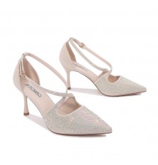 حذاء مغلق فخم بمقدمة مدببة...