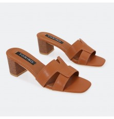 ZXQ2002 heels with an...