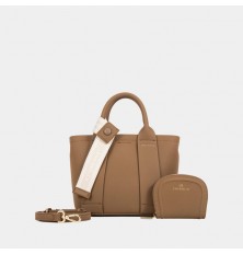 AA012501056 Luxurious...