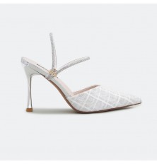 Patterned heeled chic...