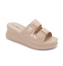 Stylish women's wedge slippers