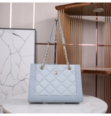 Uniquely designed large...