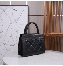 Chris Bella classic women's...