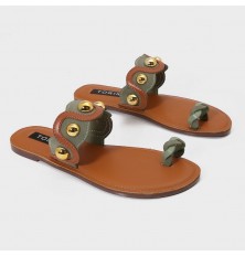 ZX2844 Flat sandals with a...