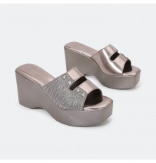 OR590 Shiny and elegant...