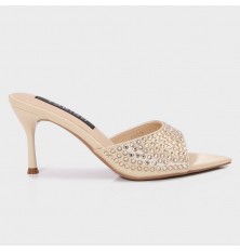 Pointed toe heeled slippers...