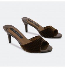 MXQ1870 Trendy heel sandals...