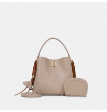 AA012505188 Luxurious...