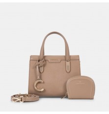 AA012506113 Luxurious and...