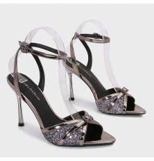 HSQ412 Chic sandal with a...