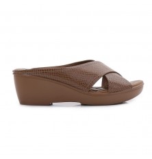 Leather wedge shoes with a...