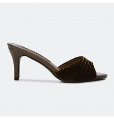 MXQ1870 Trendy heel sandals...