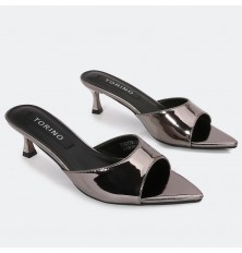 ZXQ1705 Slippers with a...