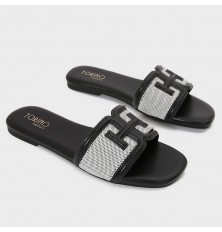 OX3217 Flat Slippers with a...