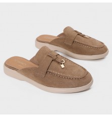 ON161 Flat sandals made of...