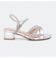 sandal with amazing strips...