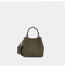 AA012412176 A stylish bag...